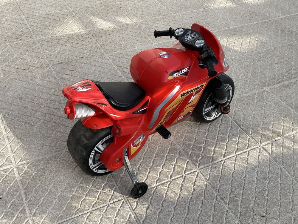 Moto de Criança a Bateria