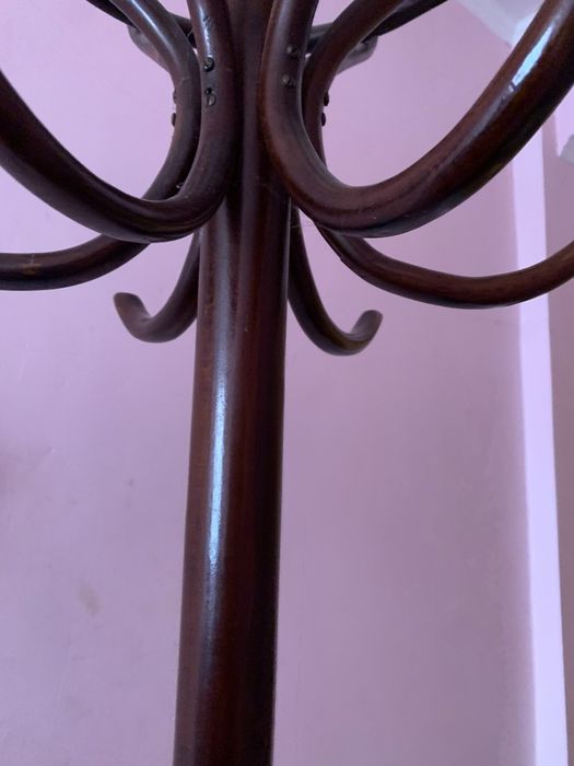 Очень удобная, классная вешалка. Торг!