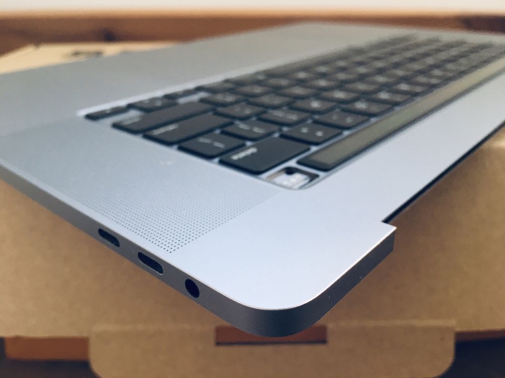 Топкейс Space Grey (Батарея A2113) MacBook Pro 16 А2141 2019