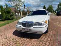 Sprzedam limuzynę Lincoln town car
