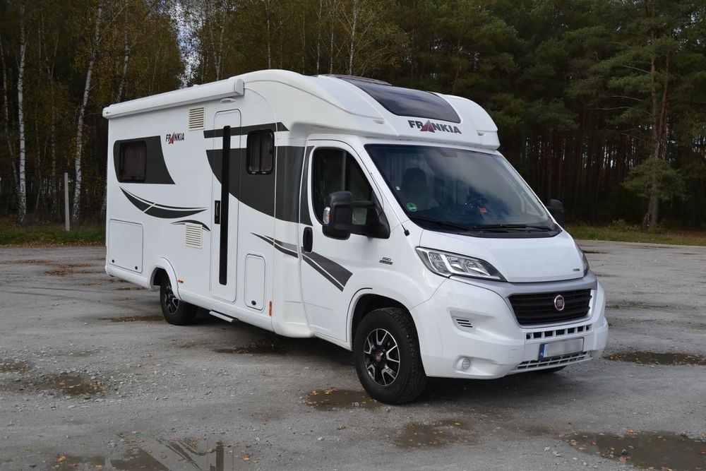 Frankia T72  Kamper Frankia T72 exclusive wersja zimowa,  2.3 diesel Fiat stan bdb