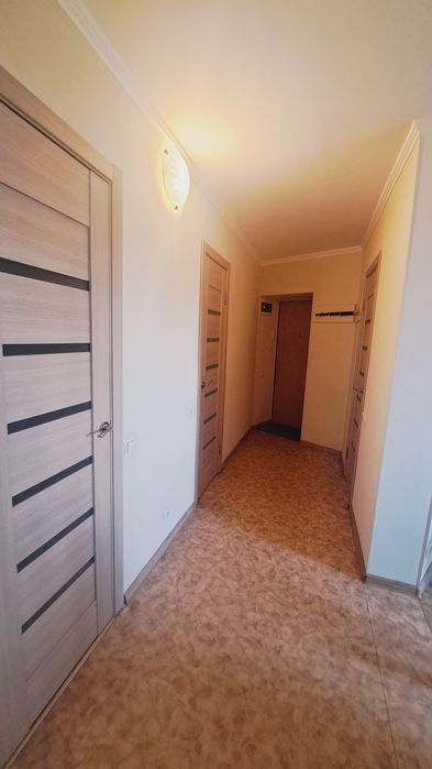 Центр, біля Будинку Торгівлі, 1к.подобово, почасово світло є завжди