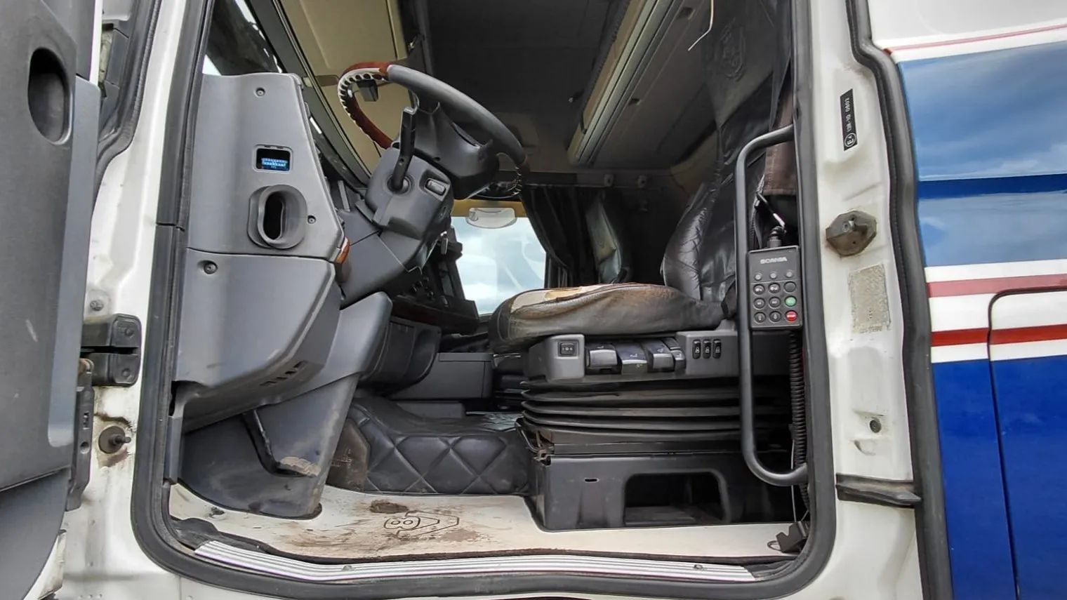 Scania R 620 AUTOAMT RETARDER 6X 4  HDS PALFINGRR EURO 5 5 ZAMIANA