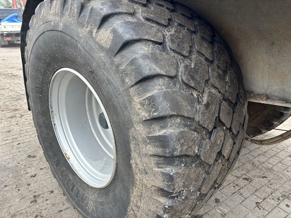 Beczkowóz Kaweco 10400 l Garant beczka szambiarka joskin