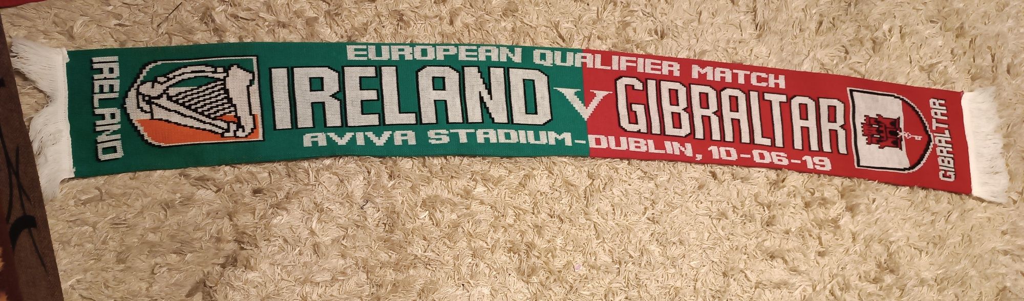 Szalik piłkarski kolekcjonerski Ireland Gibraltar 10-06-19