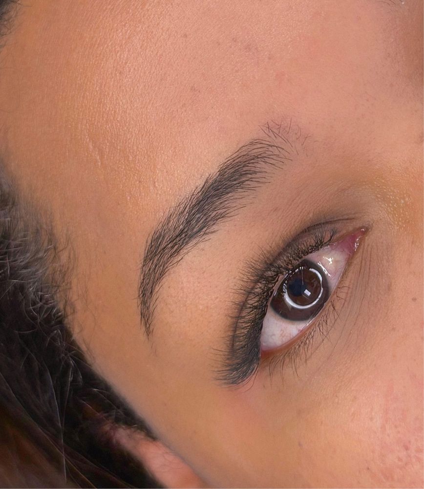 Design de Sobrancelhas, Henna, Brow Lamination e Pestanas