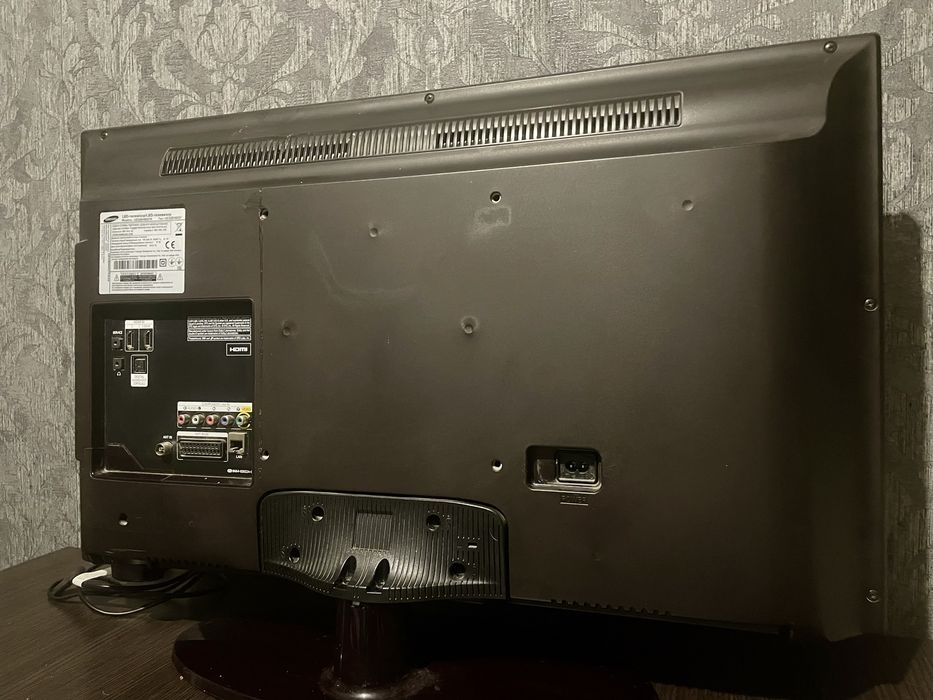 Телевізор Samsung UE32EH5037K