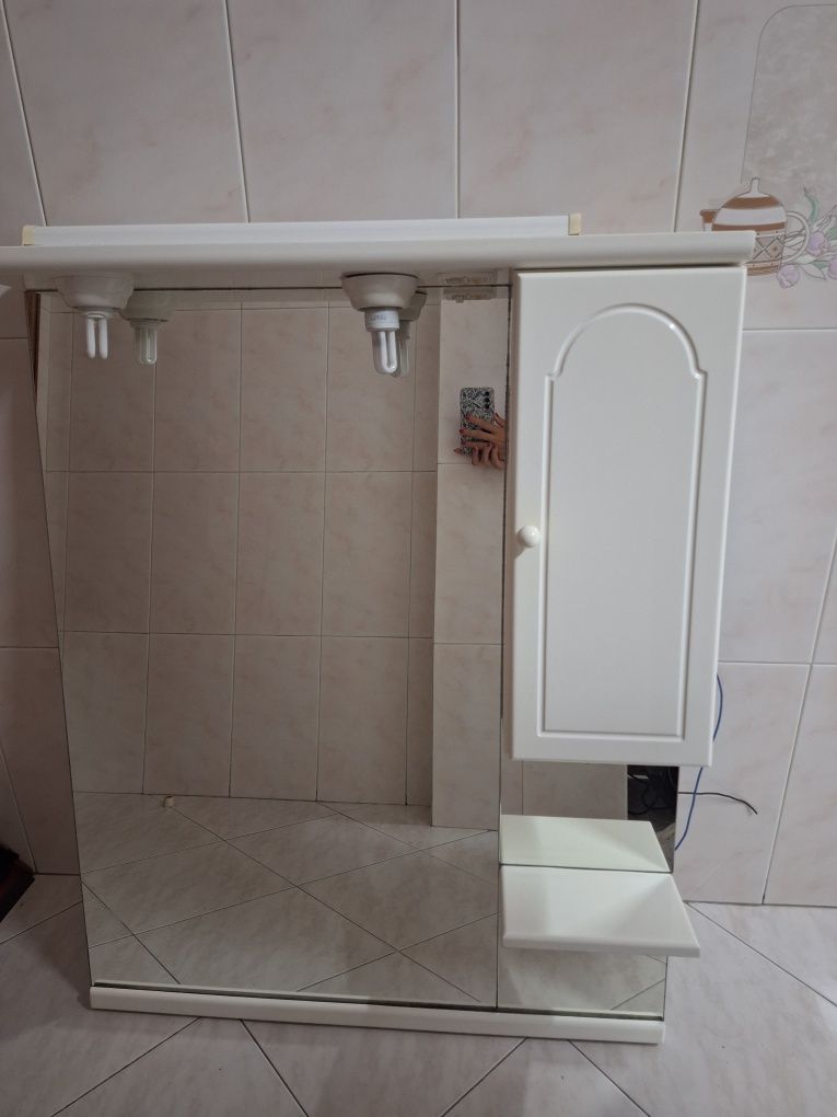Espelho armário WC com luz