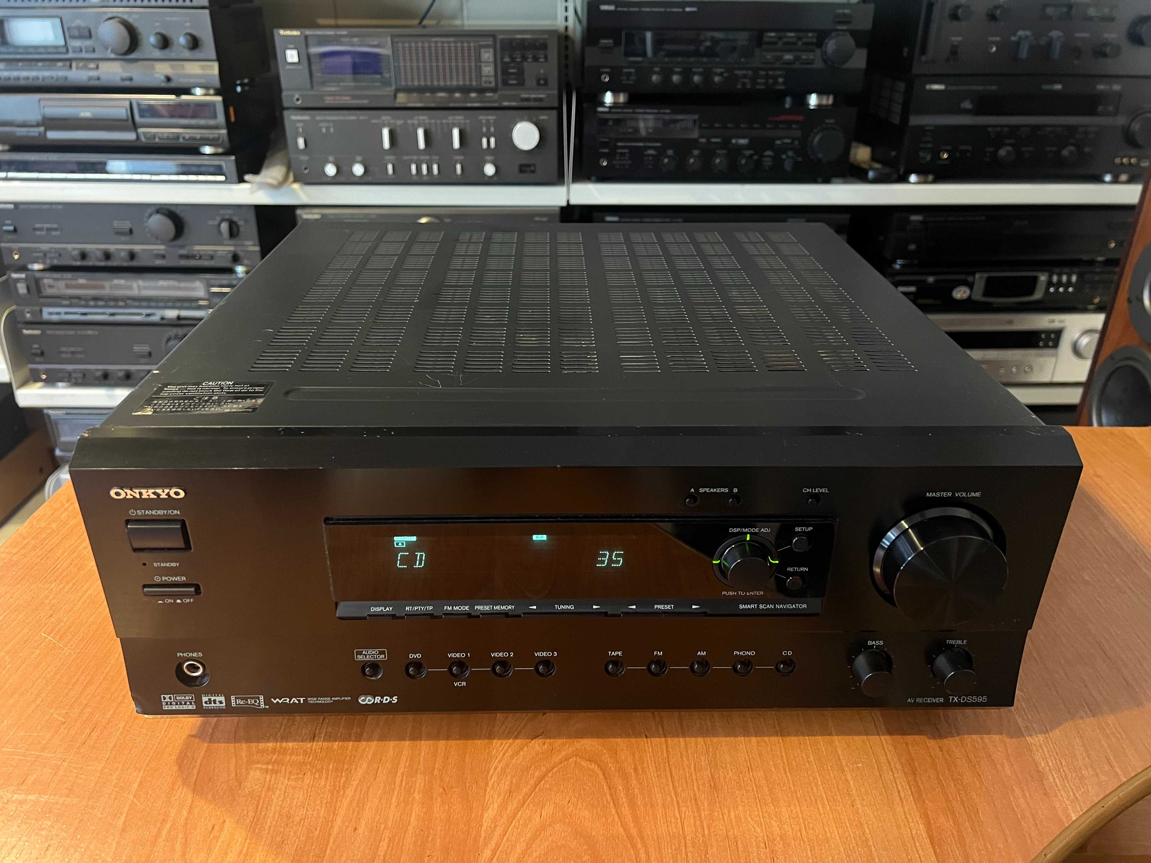 Amplituner kina domowego Onkyo TX-DS595 Audio Room
