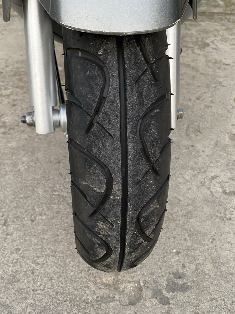Honda lead af 48.