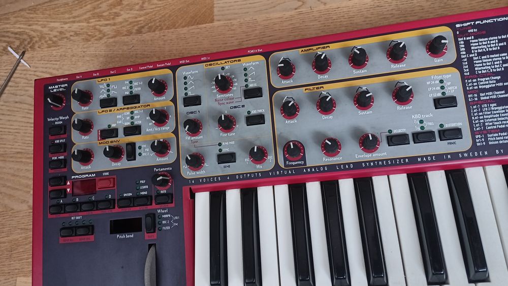 Nord lead 2 синтезатор