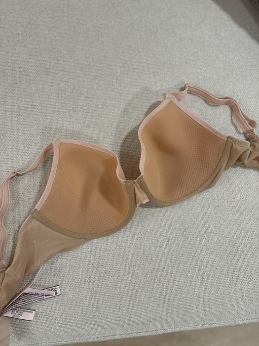 Бюстгальтер  Victoria's Secret 70D