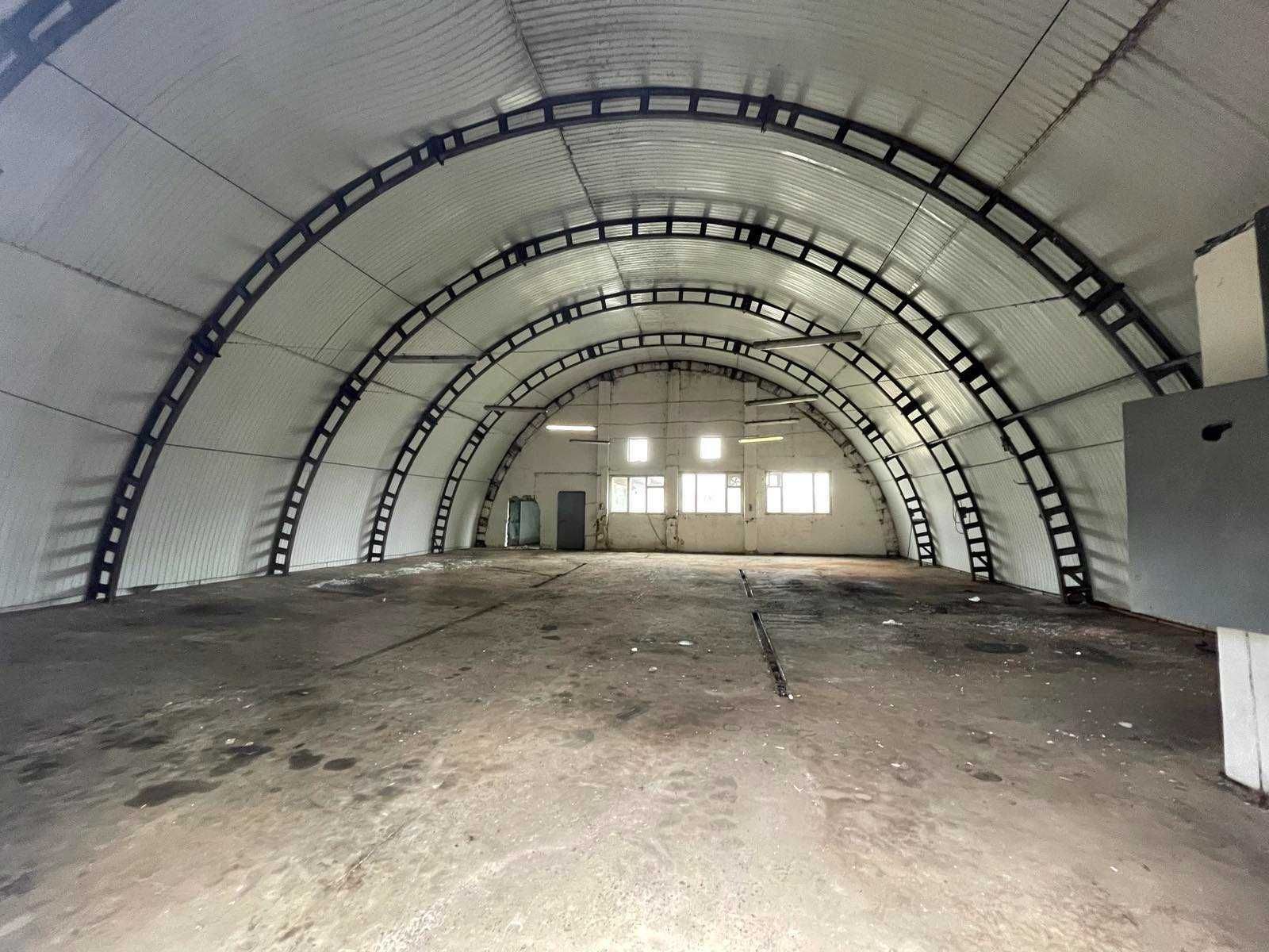Продаж  виробничо-складського комплексу з житловою інфраструктурою