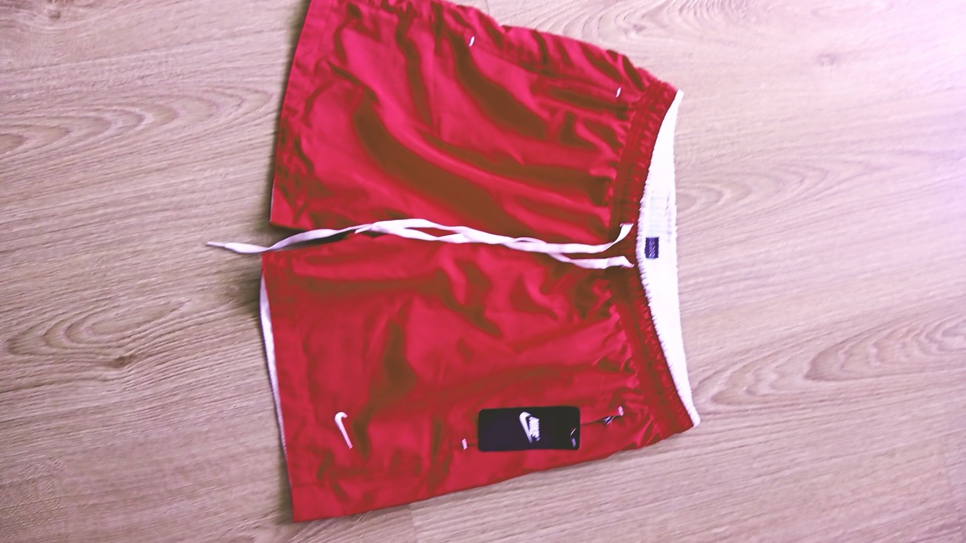 Spodenki czerwone nike