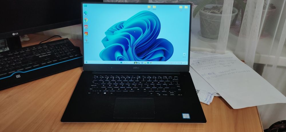 Игровой ультрабук Dell XPS 9560/I7-7700HQ/GTX 1050/512/16