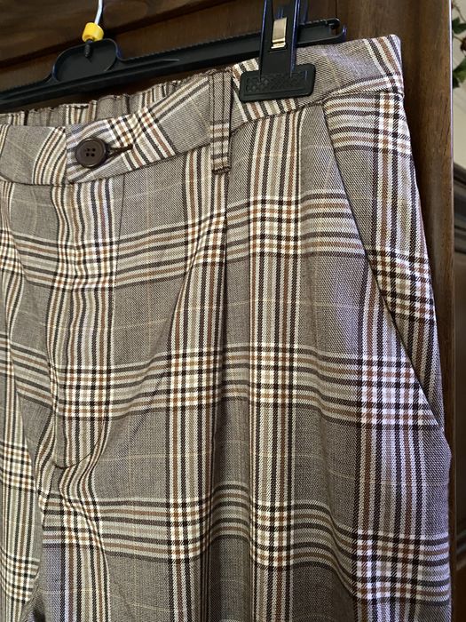 Calças novas Divided, tamanho L