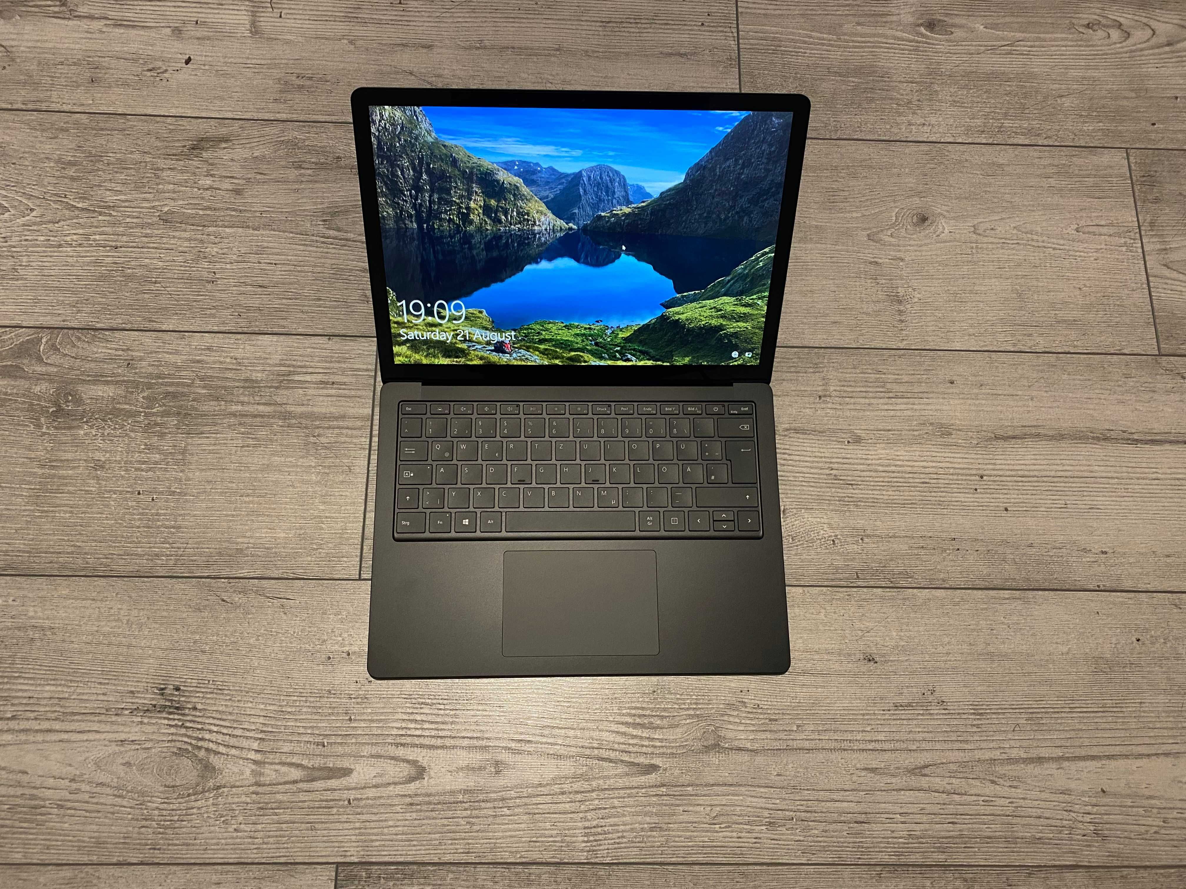 Microsoft Surface Laptop 4 Matte Black|512GB|8GB|i5 11th Gen Intel