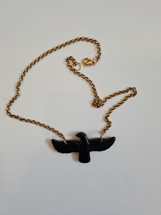 Fio dourado e preto