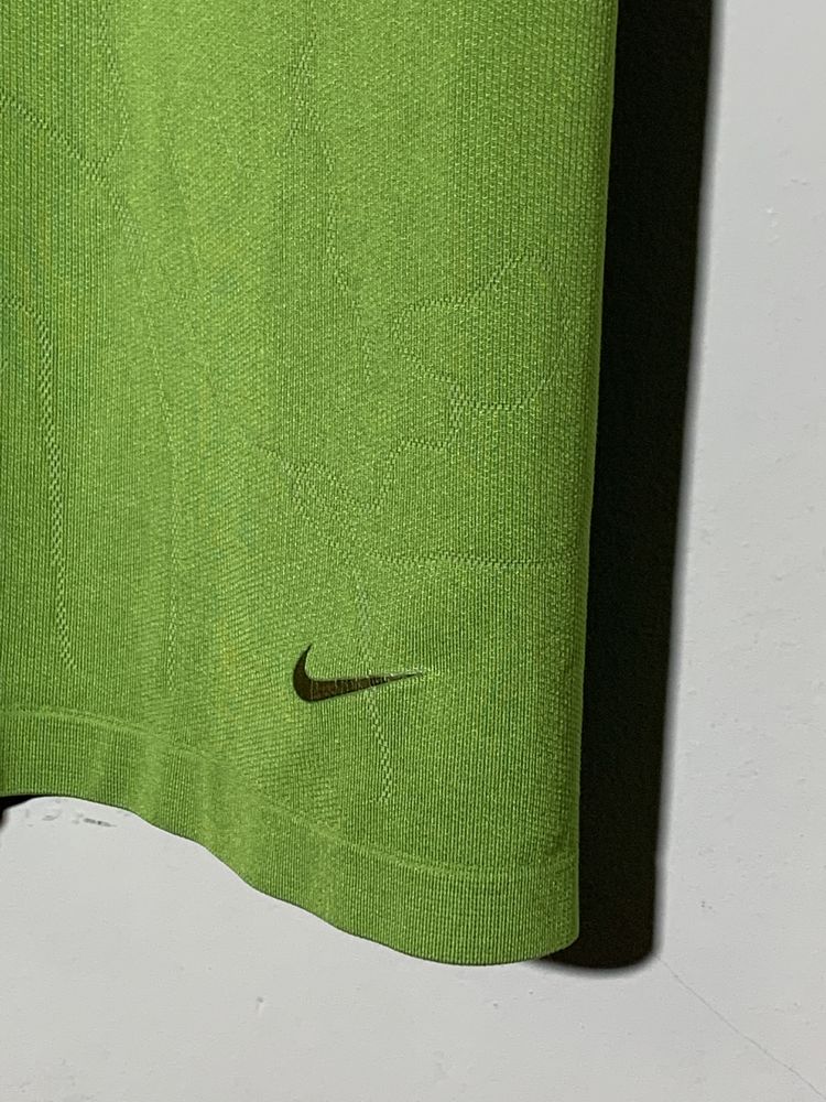 Спортивна Футболка Nike