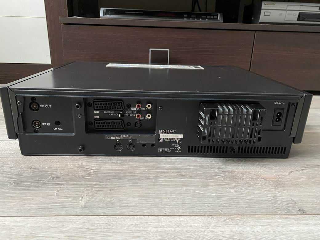 Magnetowid VHS Blaupunkt RTV-950 + oryginalny pilot