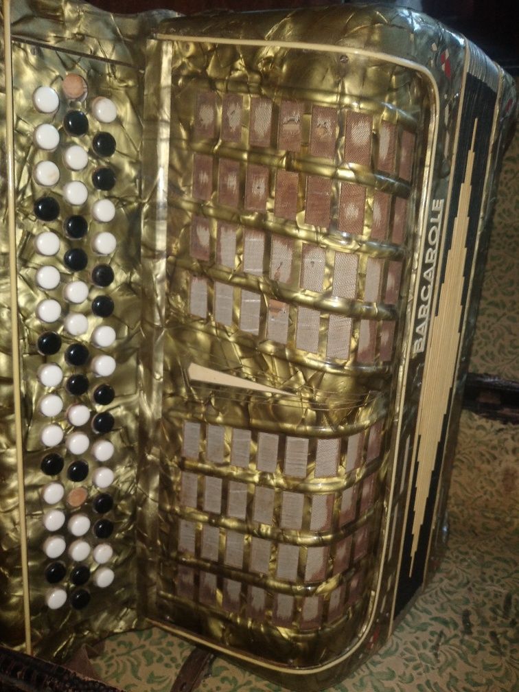 Продам баян Barcarolle