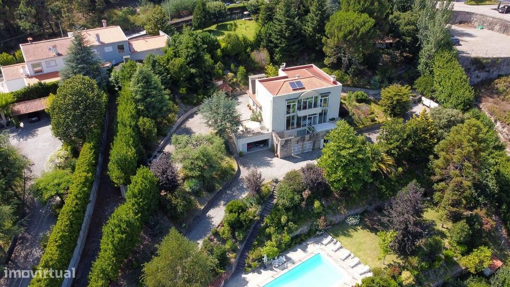 Moradia T4 para venda