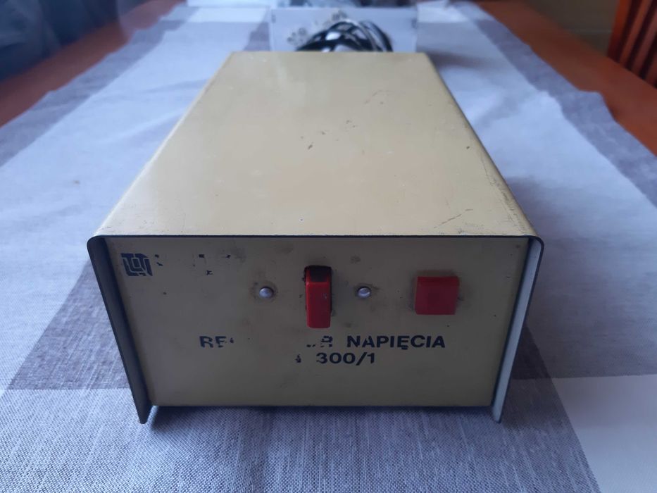 Regulator napięcia Unitra 300/1