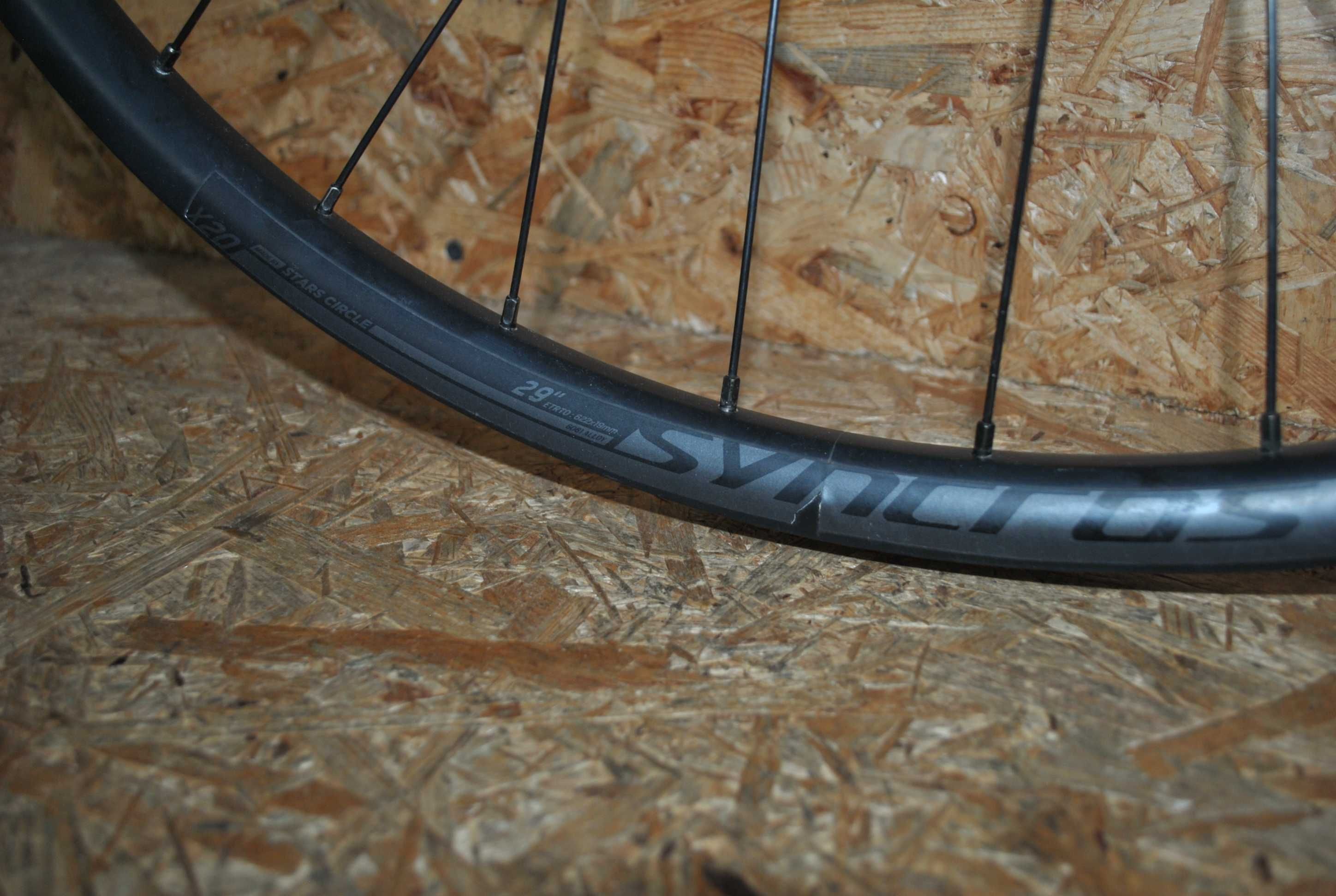Boost 12x148 koło Tył Syncros X20 szosa gravel 622x19 microspline