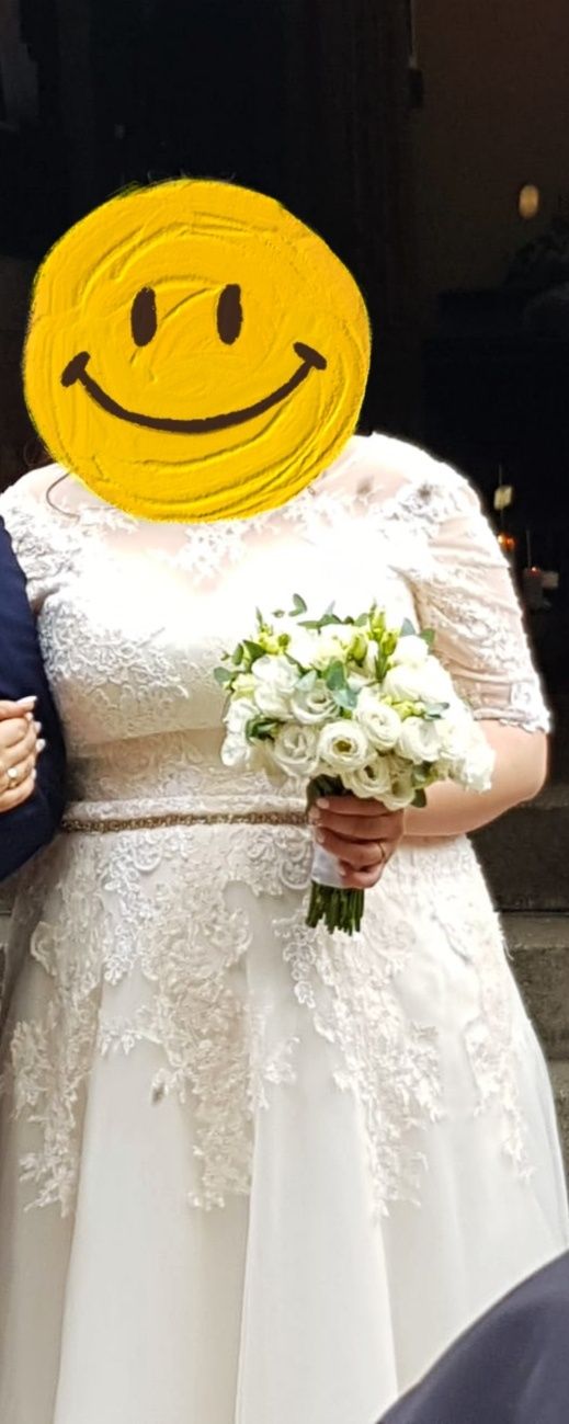 Suknia ślubna. Kolor ecru plus size