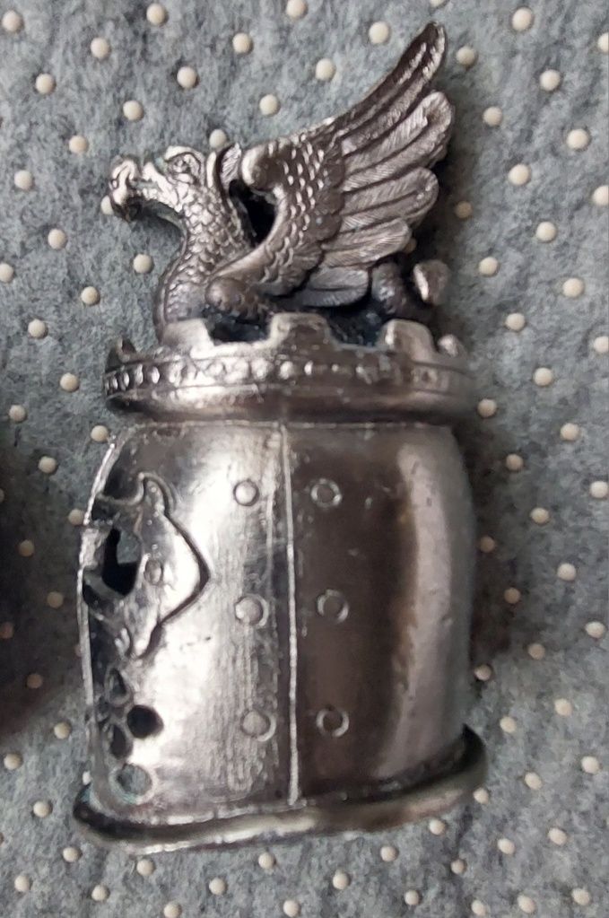 Miniatury hełmów