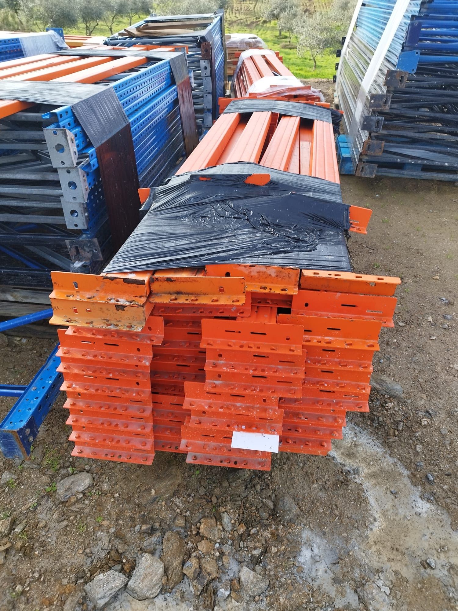 Estantes Industriais - Pés - racks - prateleiras