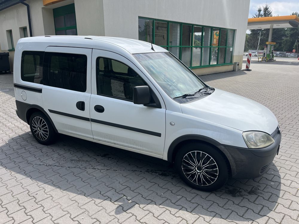 Combo CDTI Bez korozji. 5 osob.Oplaty na rok. Klimatyzacja.2x drzwi