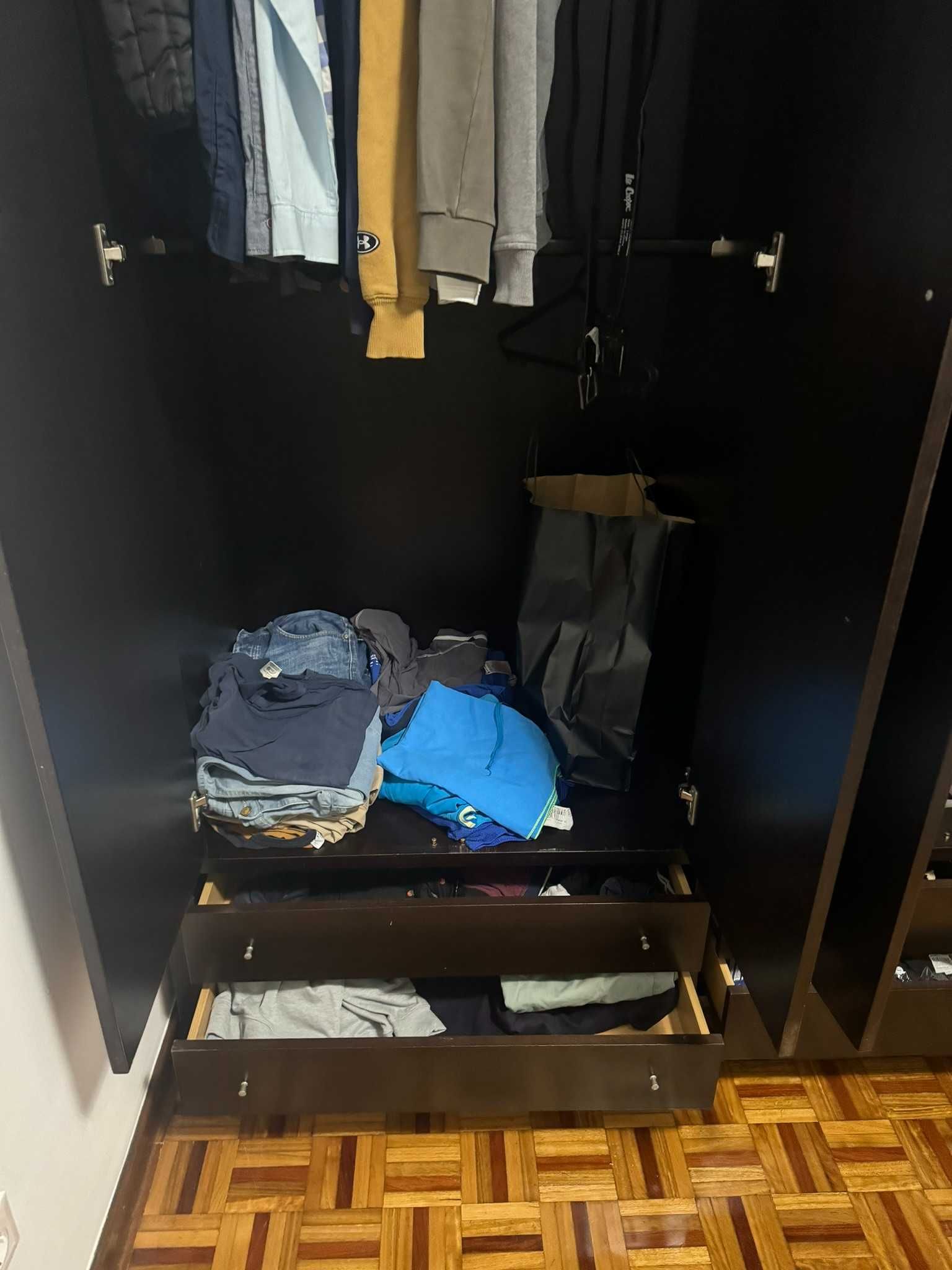 Armario/Roupeiro com 2 portas em Madeira ALTO 2.70cm