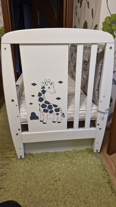 Дитяче ліжко- гойдалка