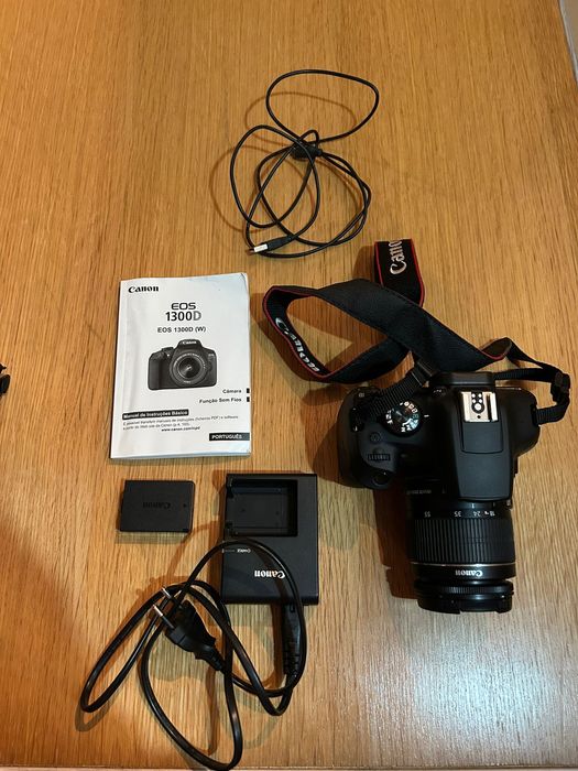 Câmara Canon eos 1300D