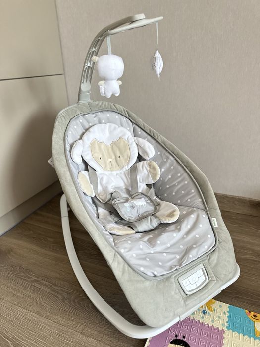 Крісло-шезлонг 2 в 1 Ingenuity Cuddle Lamb