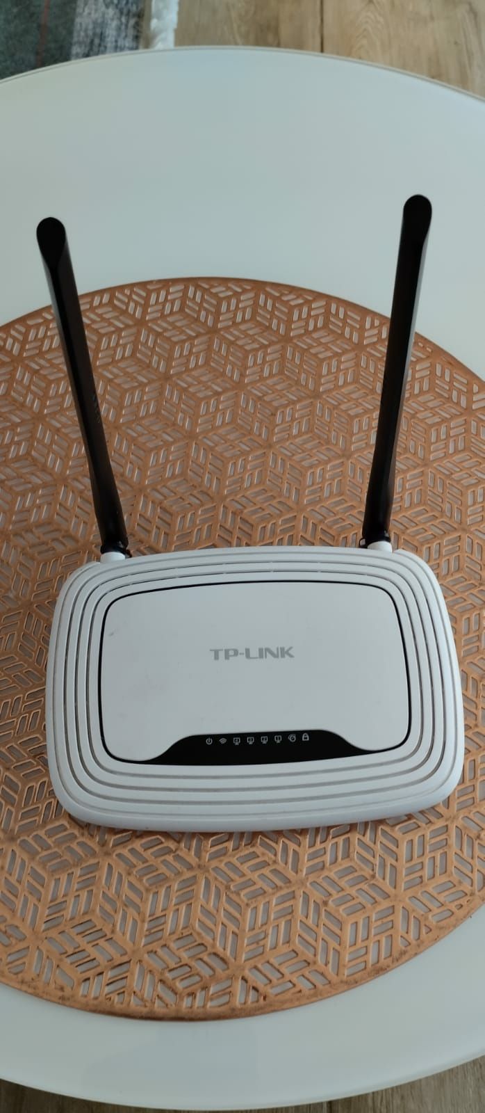 Router TP-Link TL-WR841N