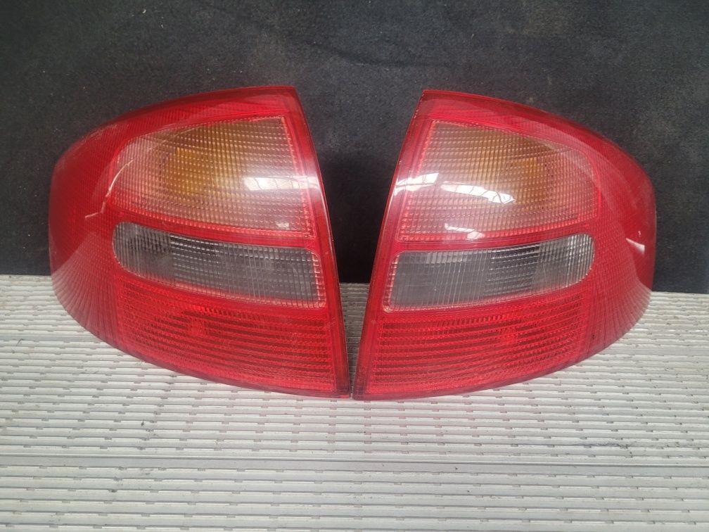 Lampa tyl lewa i prawa Audi A6C5 sedan eu