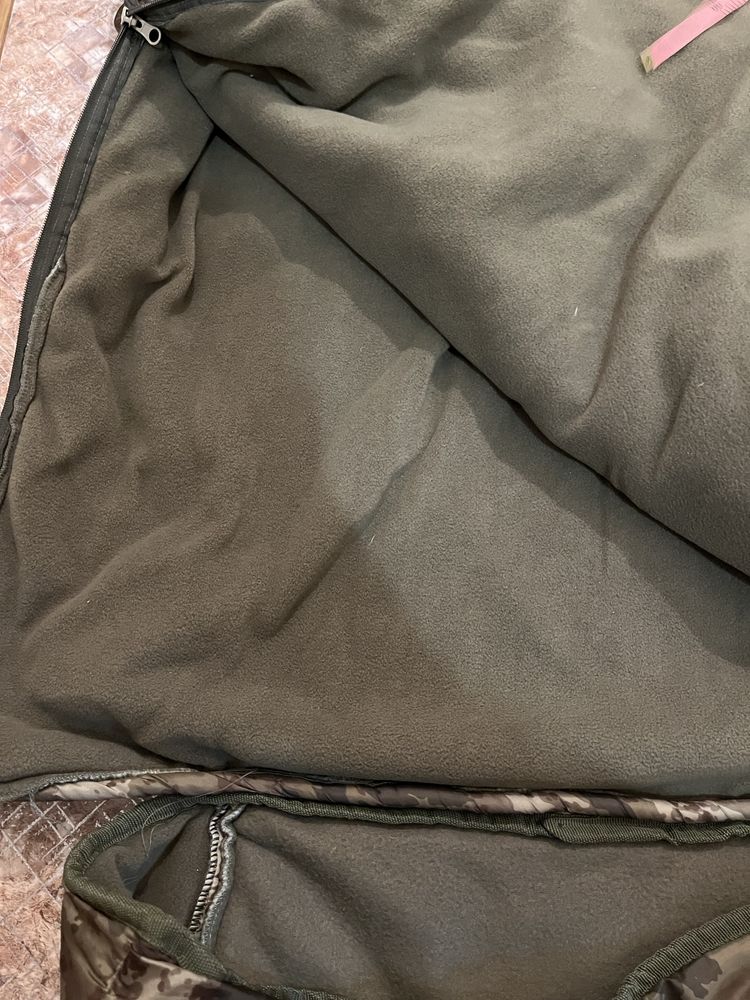 Продам теплый спальник accord tactical