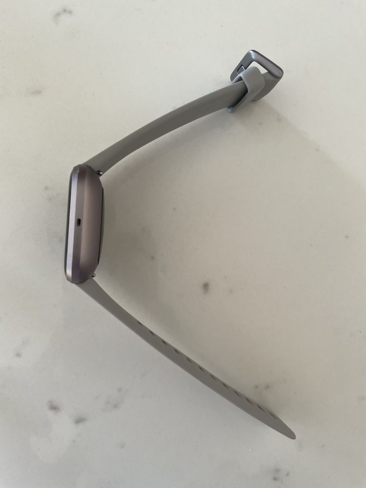 Smartwatch Fitbit Versa 2 szary