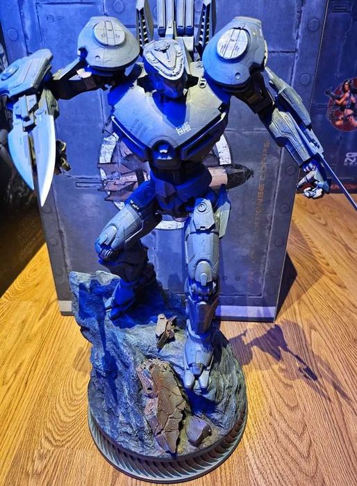 Sideshow Pacific Rim Striker Eureka 1/4 scale Statue