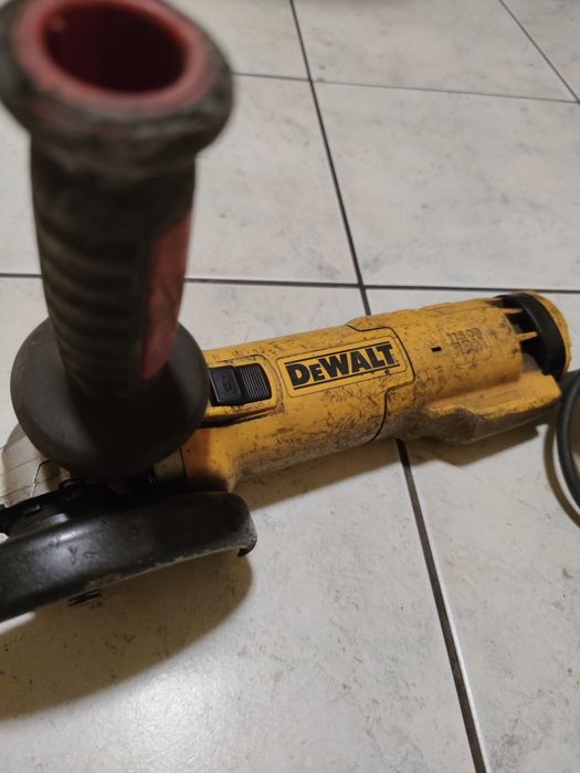 DeWalt DWE4237 szlifierka kątowa
