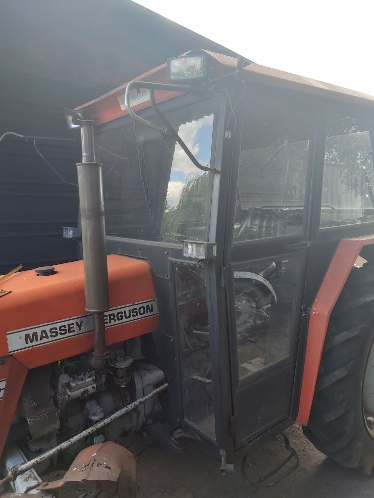 Ursus mf 255 inne kabina