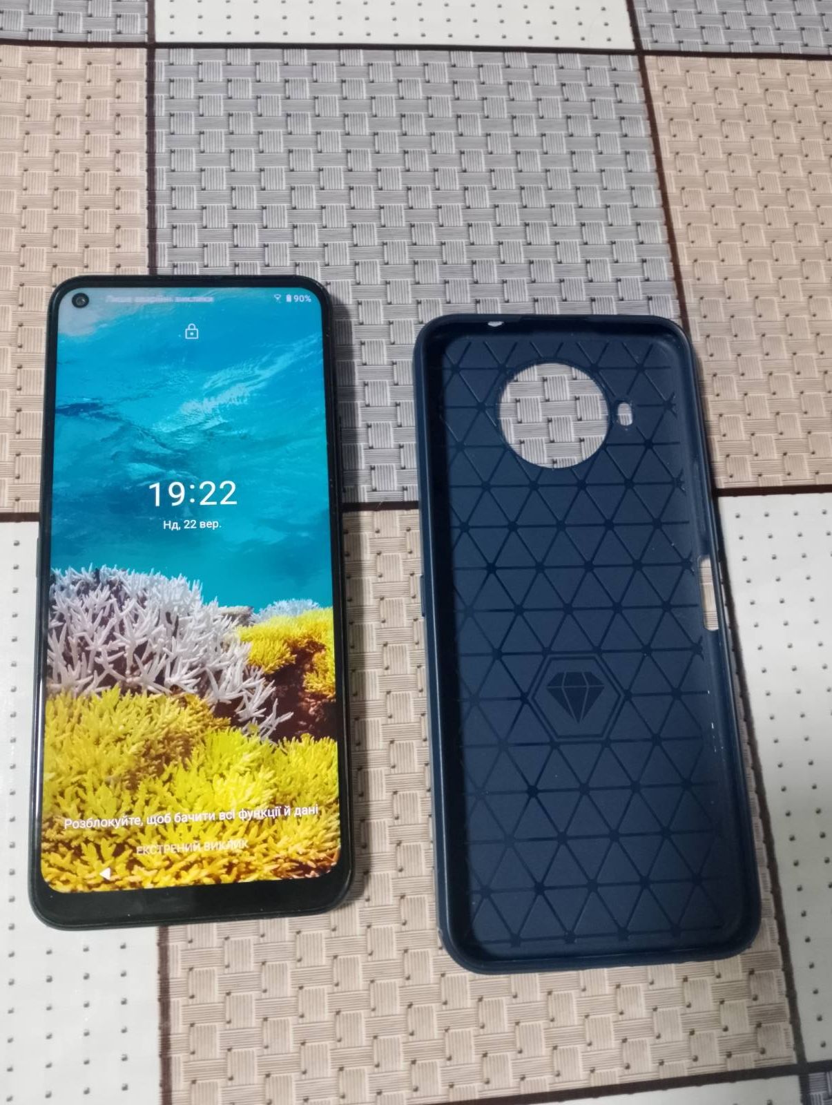Нокія 8V5G UW...