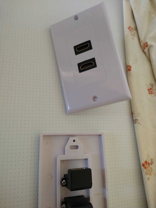 Tomada painel 2x fichas HDMI (90º) para embutir na parede - branca