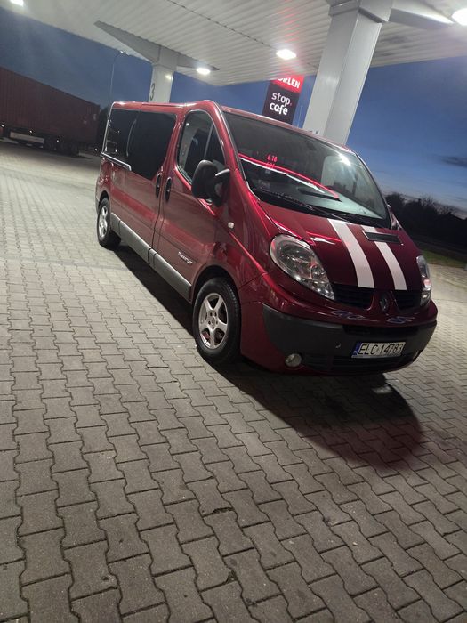 Renault Trafic 2010 • 2.5 dCi • Long • 9 osób/ Zamiana