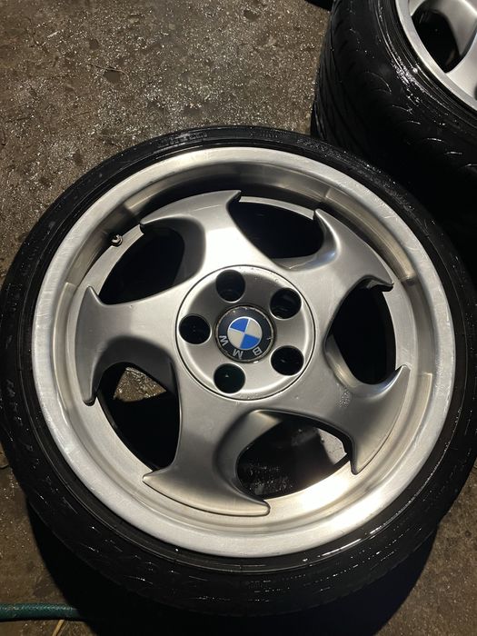 Koła felgi bmw e34 e36 e30 Msystem 2 kute opony pirelli pzero nero