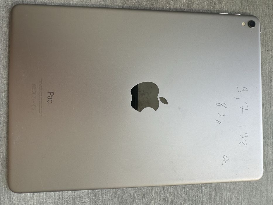 iPad Pro 9.7. 2017р. 32GB. Space Grey. Як новий. Без обмежень.Гарантія