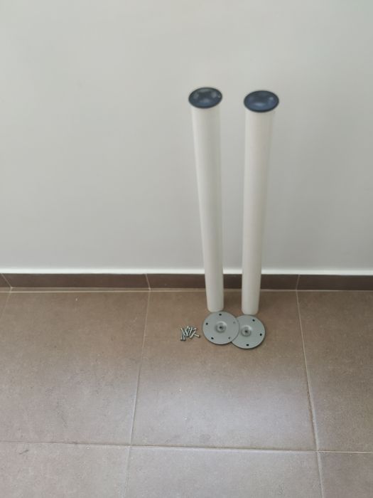 Pés metálicos secretária IKEA