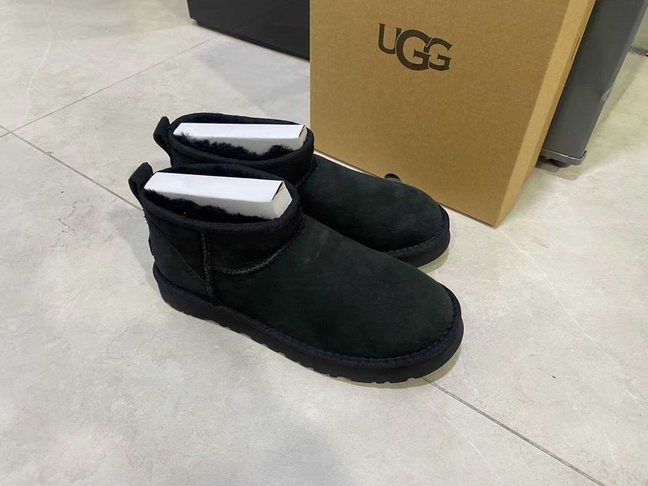 Ugg ultra mini czarny zara